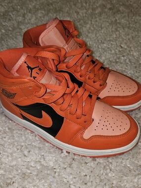 Used WMNS Air Jordan 1 Mid Rush Orange DM3381-600 Size 6.5 Sneakers